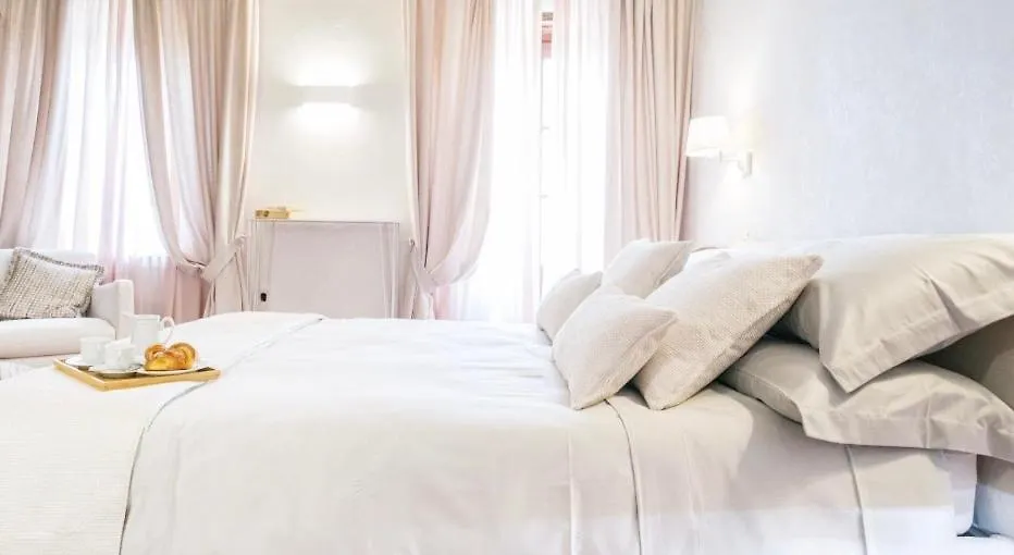 Wonderful Premium Apartment In Best Location At The Dome In Florence, 2 Bedrooms Italy